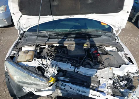 2015 Ford Focus Titanium из США, поврежденный, VIN 1FADP3J20FL300536